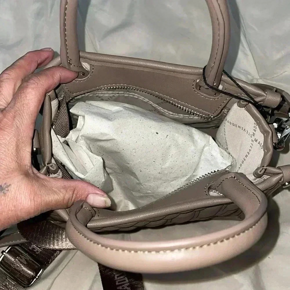 Steve Madden Mushroom Binko bag - Picture 6 of 9